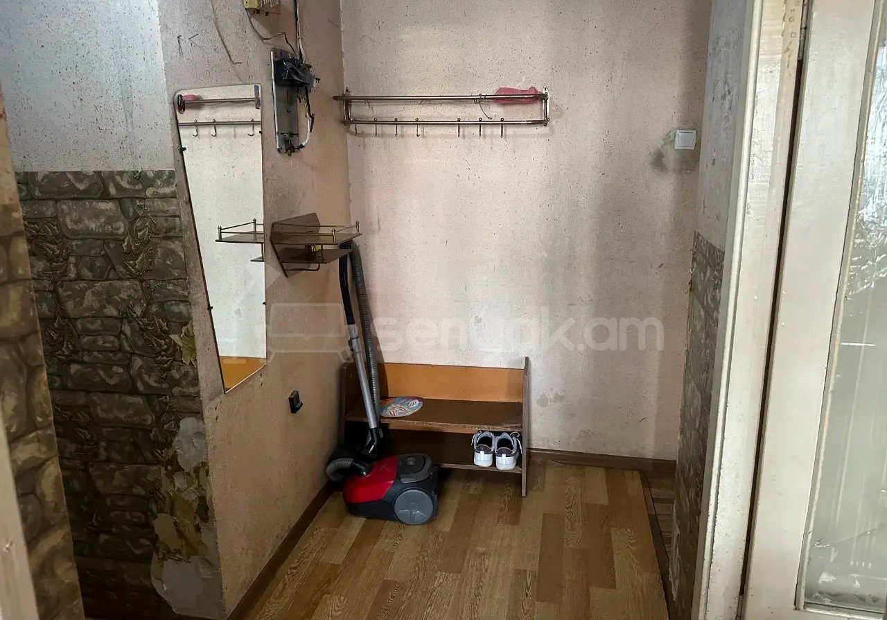 2 Սենյականոց Բնակարան, 65քմ, 6/9 հարկ, Պետական Վիճակում