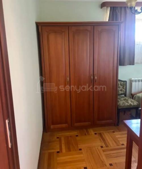 3 Սենյականոց Բնակարան Քարե Շենքում, 68քմ, 3/5 հարկ, Կապիտալ Վերանորոգված, Կահավորված, Արևկող