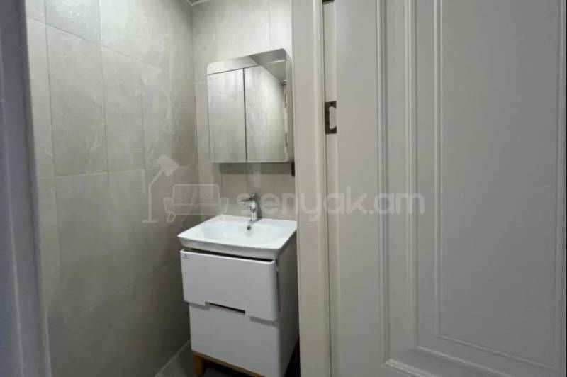 3 Սենյականոց Բնակարան Նորակառույցում, 80քմ, 6/14 հարկ, Կապիտալ Վերանորոգված, Կահավորված, Արևկող