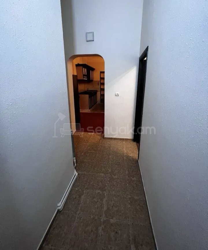 2 Սենյականոց Բնակարան Քարե Շենքում, 54քմ, 1/1 հարկ, Կապիտալ Վերանորոգված, Կահավորված, Արևկող