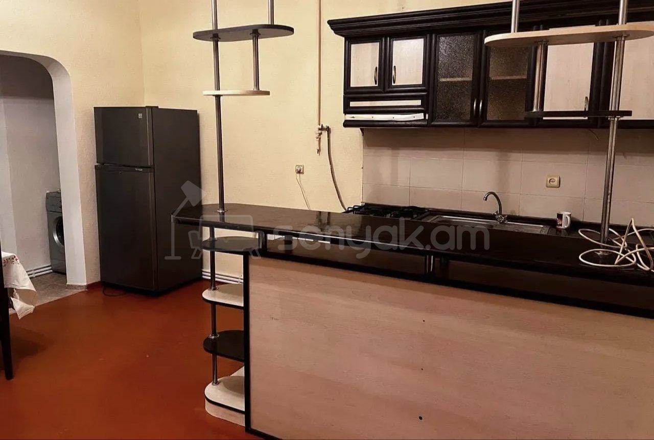 2 Սենյականոց Բնակարան Քարե Շենքում, 54քմ, 1/1 հարկ, Կապիտալ Վերանորոգված, Կահավորված, Արևկող