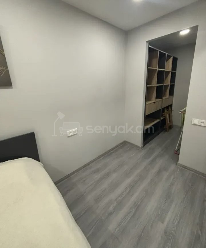 2 Սենյականոց Բնակարան Քարե Շենքում, 54քմ, 1/5 հարկ, Կապիտալ Վերանորոգված, Կահավորված, Արևկող