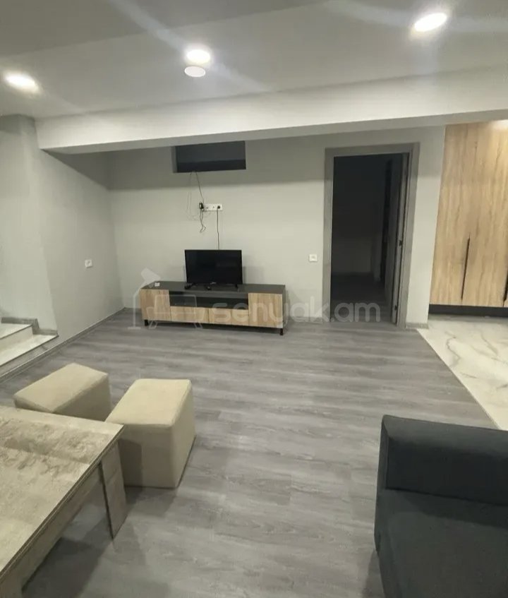 2 Սենյականոց Բնակարան Քարե Շենքում, 54քմ, 1/5 հարկ, Կապիտալ Վերանորոգված, Կահավորված, Արևկող