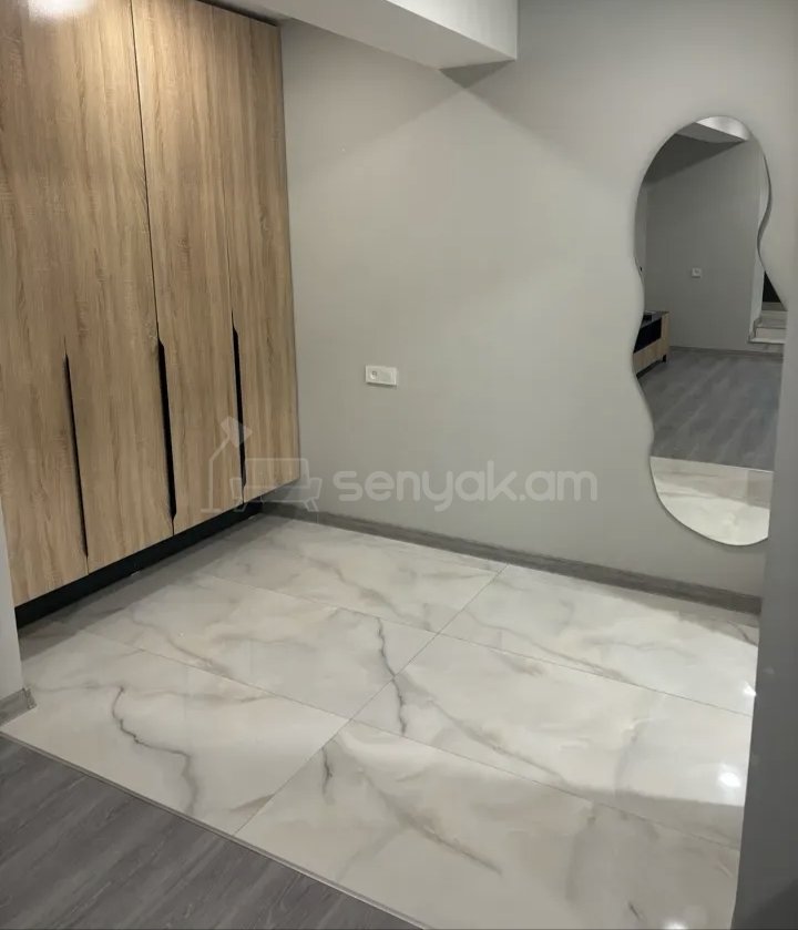 2 Սենյականոց Բնակարան Քարե Շենքում, 54քմ, 1/5 հարկ, Կապիտալ Վերանորոգված, Կահավորված, Արևկող
