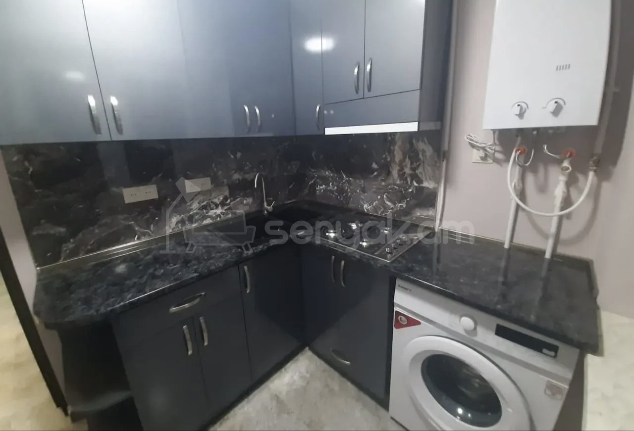 1 Սենյականոց Բնակարան Քարե Շենքում, 45քմ, 3/5 հարկ, Կապիտալ Վերանորոգված, Կահավորված, Արևկող