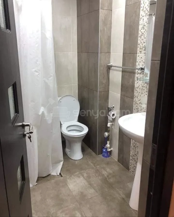 2 Սենյականոց Բնակարան Քարե Շենքում, 58քմ, 3/4 հարկ, Նորմալ Վիճակում, Կահավորված, Արևկող