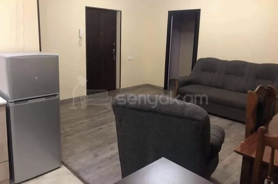 2 Սենյականոց Բնակարան Քարե Շենքում, 58քմ, 3/4 հարկ, Նորմալ Վիճակում, Կահավորված, Արևկող