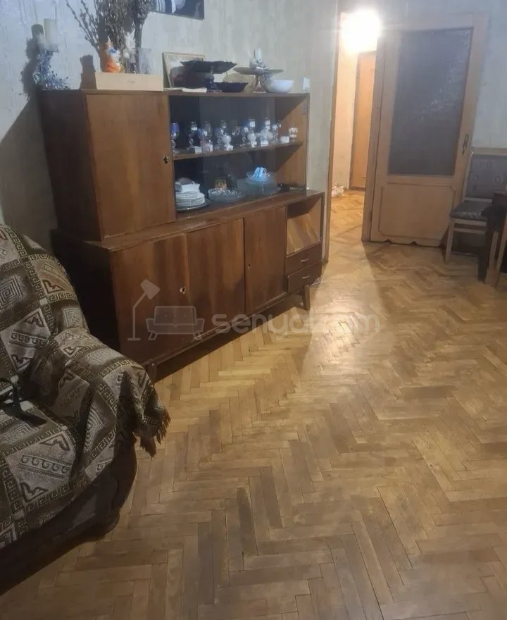 3 Սենյականոց Բնակարան, 72քմ, 4/9 հարկ, Նորմալ Վիճակում, Կահավորված, Արևկող