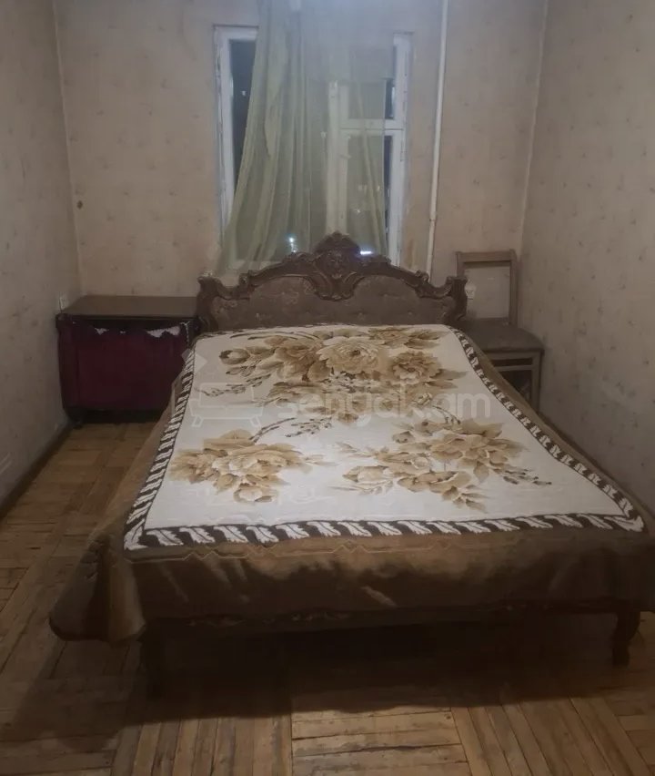 3 Սենյականոց Բնակարան, 72քմ, 4/9 հարկ, Նորմալ Վիճակում, Կահավորված, Արևկող