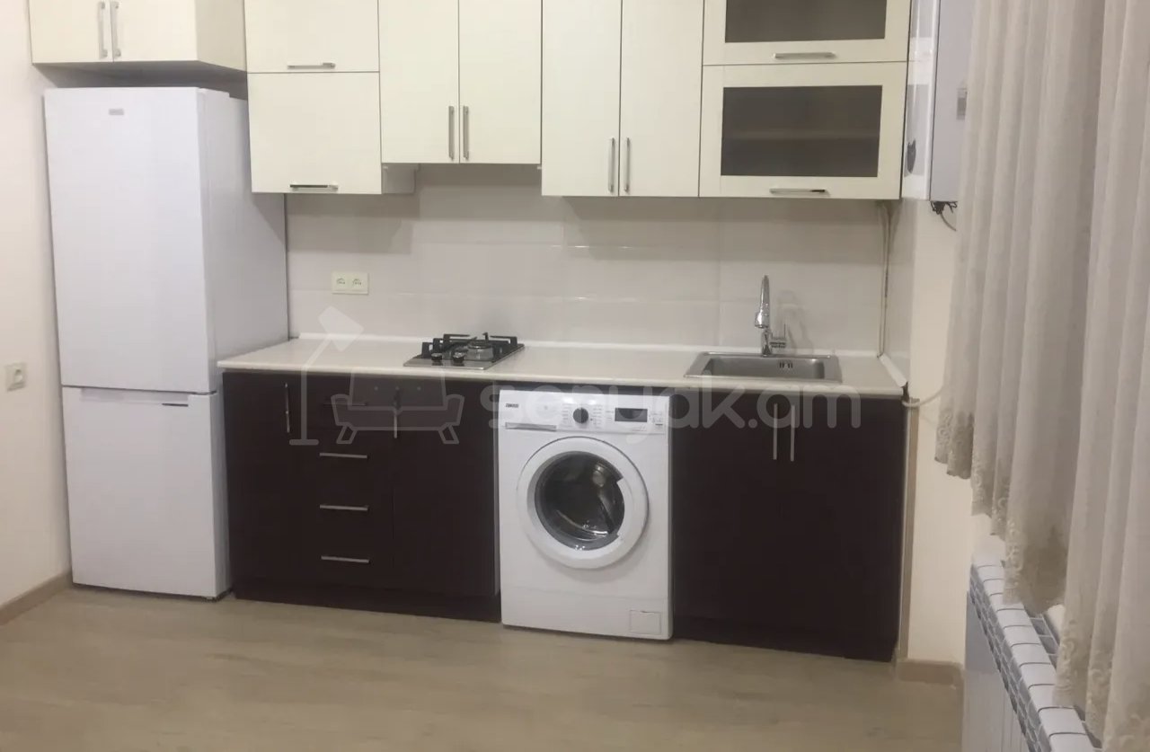 2 Սենյականոց Բնակարան Քարե Շենքում, 39քմ, 1/9 հարկ, Կապիտալ Վերանորոգված, Կահավորված, Արևկող