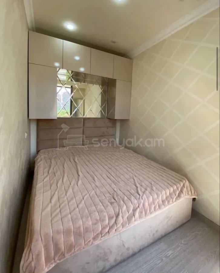 2 Սենյականոց Բնակարան Քարե Շենքում, 50քմ, 5/9 հարկ, Կապիտալ Վերանորոգված, Կահավորված, Արևկող