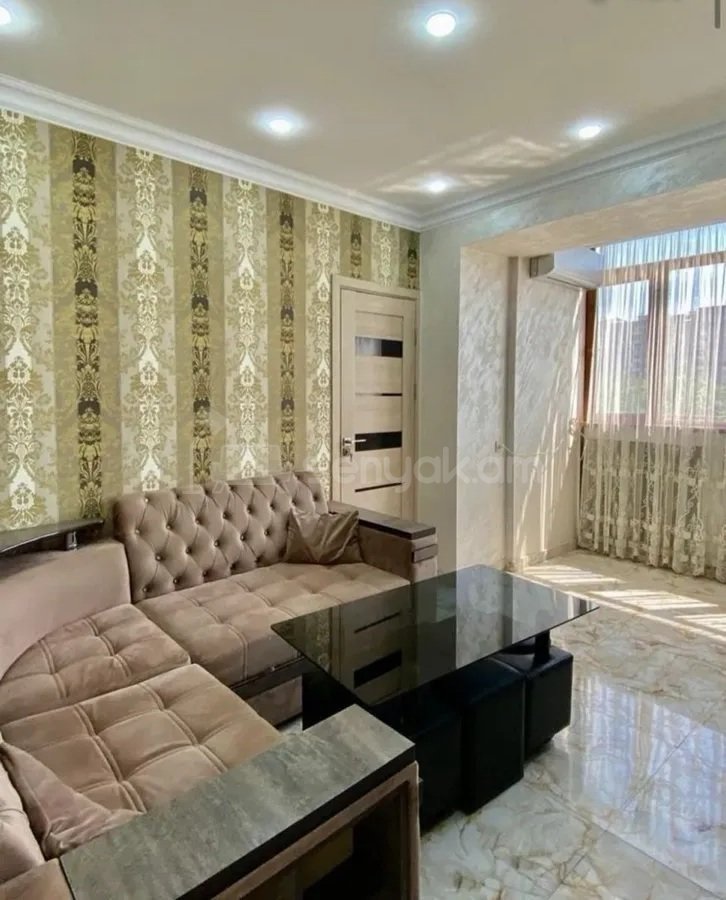 2 Սենյականոց Բնակարան Քարե Շենքում, 50քմ, 5/9 հարկ, Կապիտալ Վերանորոգված, Կահավորված, Արևկող
