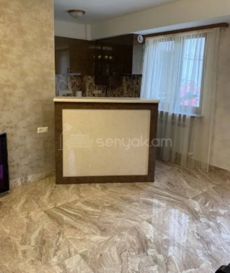 2 Սենյականոց Բնակարան Քարե Շենքում, 67քմ, 3/9 հարկ, Կապիտալ Վերանորոգված, Կահավորված, Արևկող