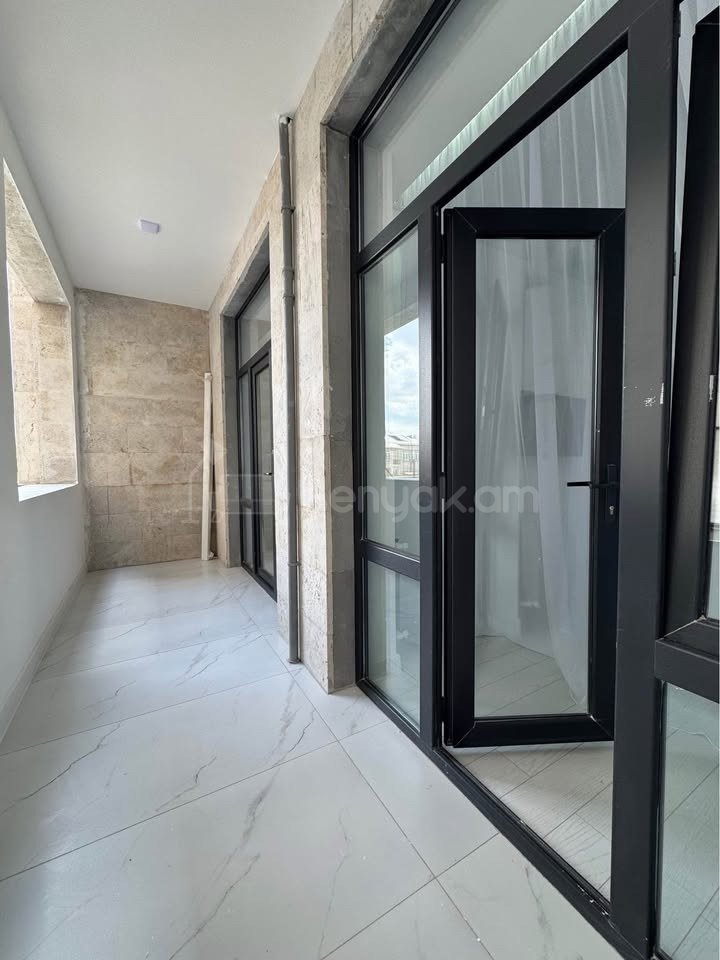 2 Սենյականոց Բնակարան Նորակառույցում, 55քմ, 2/15 հարկ, Կապիտալ Վերանորոգված