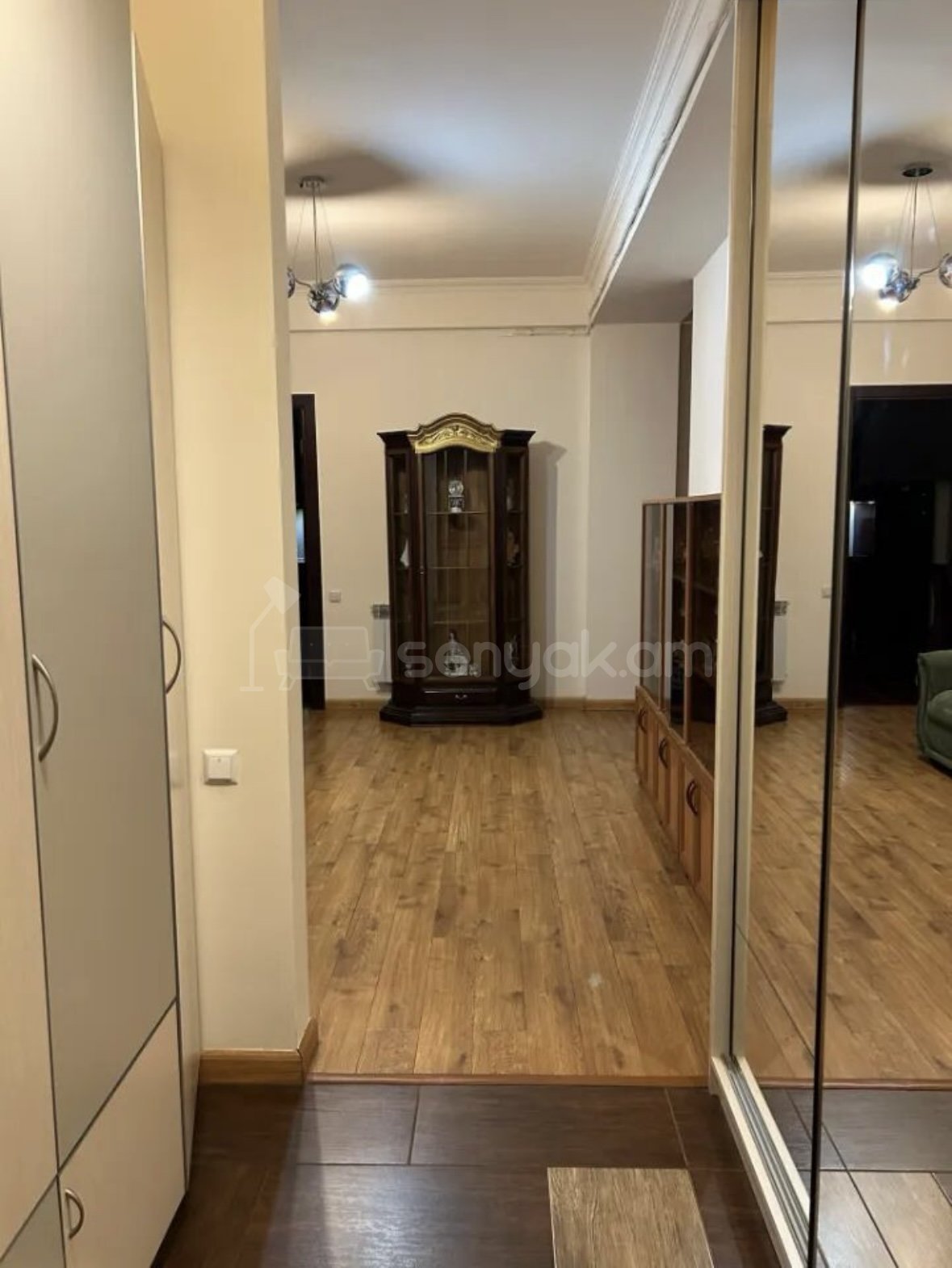 3 Սենյականոց Բնակարան Նորակառույցում, 120քմ, 2/9 հարկ, Կապիտալ Վերանորոգված