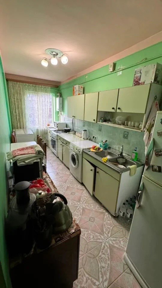 3 Սենյականոց Բնակարան, 75քմ, 8/9 հարկ, Նորմալ Վիճակում