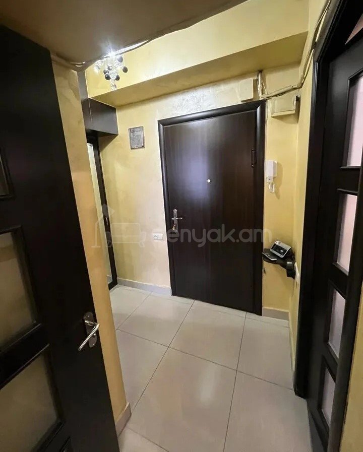 2 Սենյականոց Բնակարան, 43քմ, 5/9 հարկ, Կապիտալ Վերանորոգված