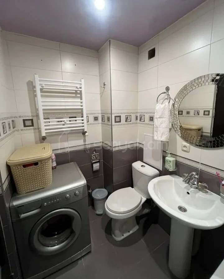 2 Սենյականոց Բնակարան, 43քմ, 5/9 հարկ, Կապիտալ Վերանորոգված