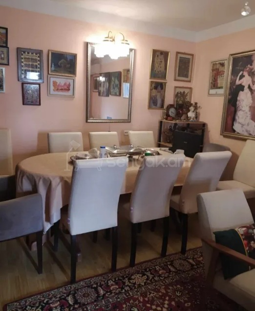 2 Սենյականոց Բնակարան Քարե Շենքում, 43քմ, 5/5 հարկ, Կապիտալ Վերանորոգված