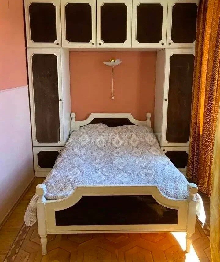 2 Սենյականոց Բնակարան Քարե Շենքում, 46քմ, 4/5 հարկ, Նորմալ Վիճակում