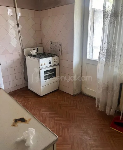 2 Սենյականոց Բնակարան Քարե Շենքում, 57քմ, 5/5 հարկ, Նորմալ Վիճակում