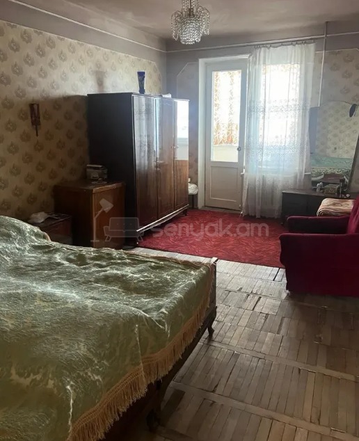 2 Սենյականոց Բնակարան Քարե Շենքում, 57քմ, 5/5 հարկ, Նորմալ Վիճակում