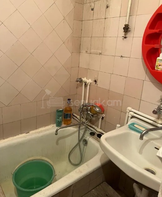 2 Սենյականոց Բնակարան Քարե Շենքում, 57քմ, 5/5 հարկ, Նորմալ Վիճակում