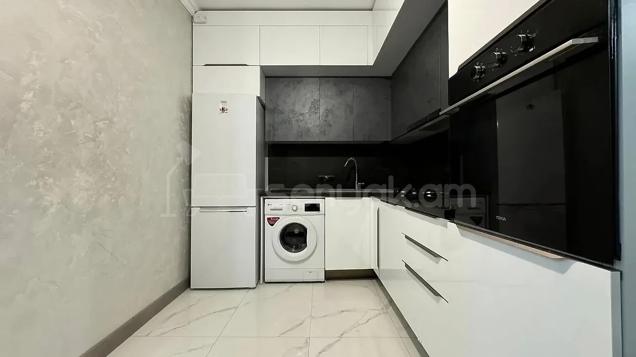 2 Սենյականոց Բնակարան Նորակառույցում, 43քմ, 5/5 հարկ, Կապիտալ Վերանորոգված