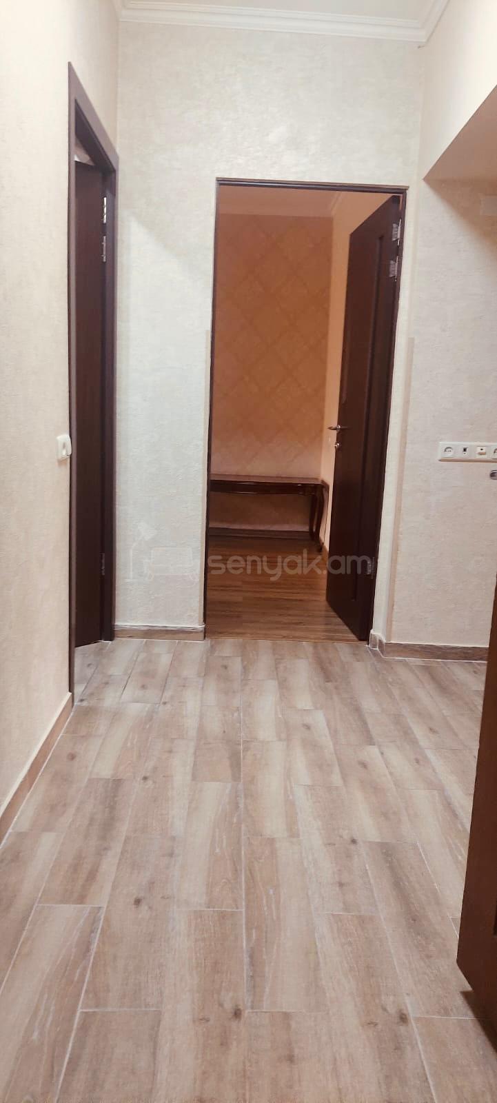 2 Սենյականոց Բնակարան Քարե Շենքում, 58քմ, 4/5 հարկ, Կապիտալ Վերանորոգված, Կահավորված, Արևկող