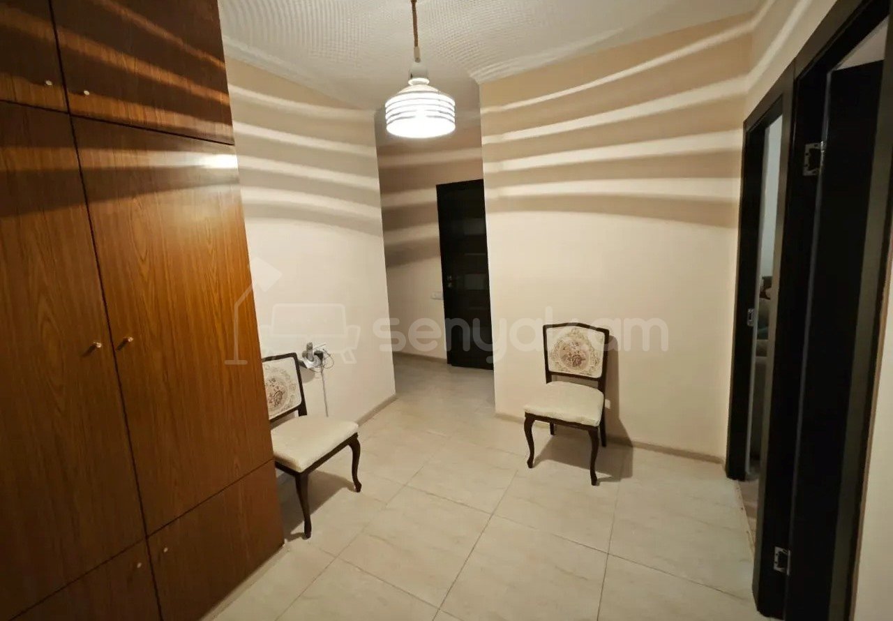 3 Սենյականոց Բնակարան Քարե Շենքում, 104քմ, 3/5 հարկ, Կապիտալ Վերանորոգված