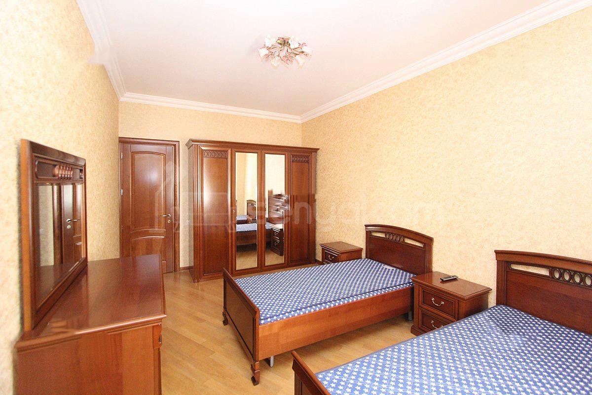 4 Սենյականոց Բնակարան Նորակառույցում, 160քմ, 4/10 հարկ, Կապիտալ Վերանորոգված