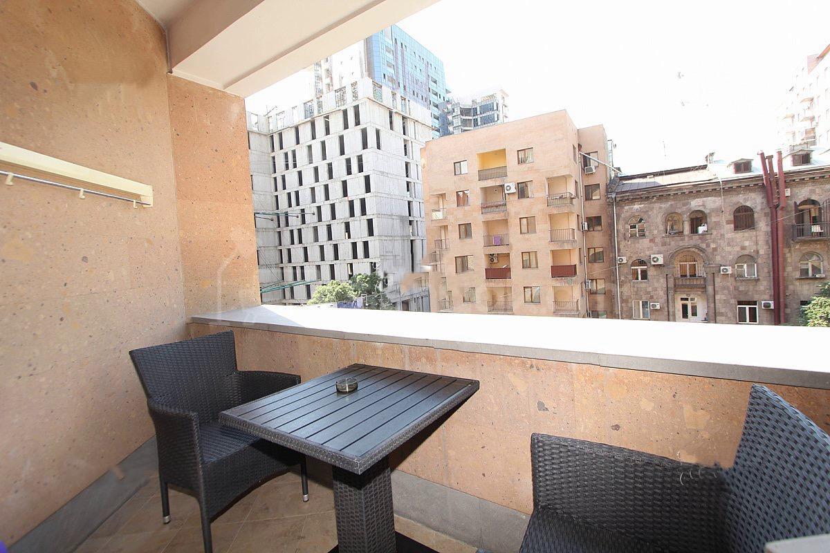 4 Սենյականոց Բնակարան Նորակառույցում, 160քմ, 4/10 հարկ, Կապիտալ Վերանորոգված