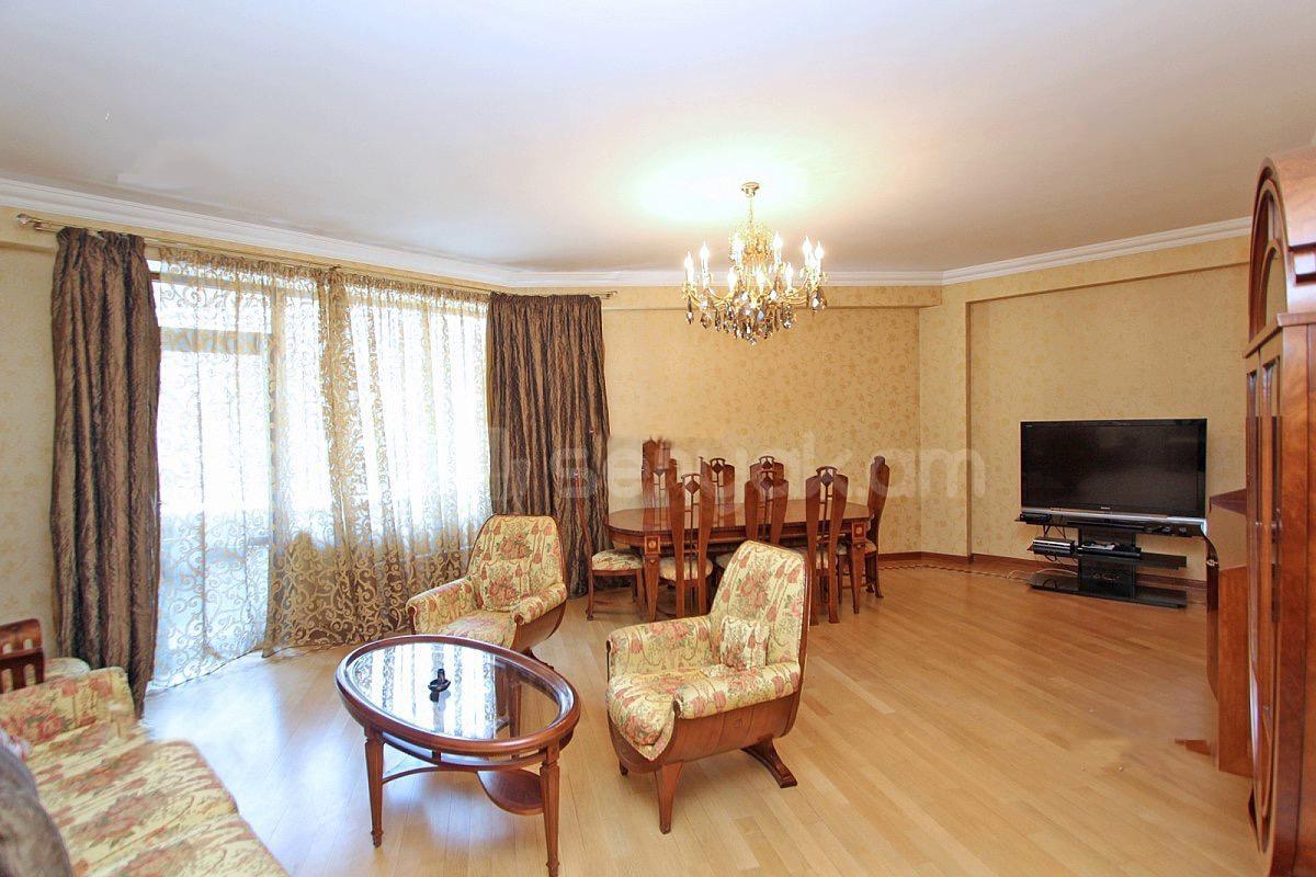 4 Սենյականոց Բնակարան Նորակառույցում, 160քմ, 4/10 հարկ, Կապիտալ Վերանորոգված