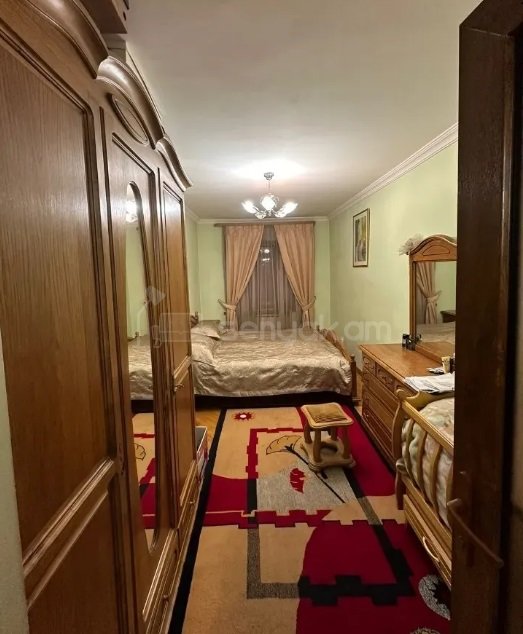 3 Սենյականոց Բնակարան Քարե Շենքում, 74քմ, 3/5 հարկ, Կապիտալ Վերանորոգված