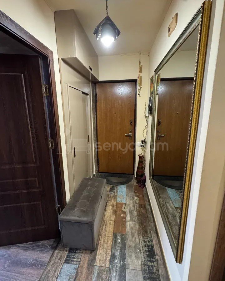 3 Սենյականոց Բնակարան Քարե Շենքում, 74քմ, 3/5 հարկ, Կապիտալ Վերանորոգված
