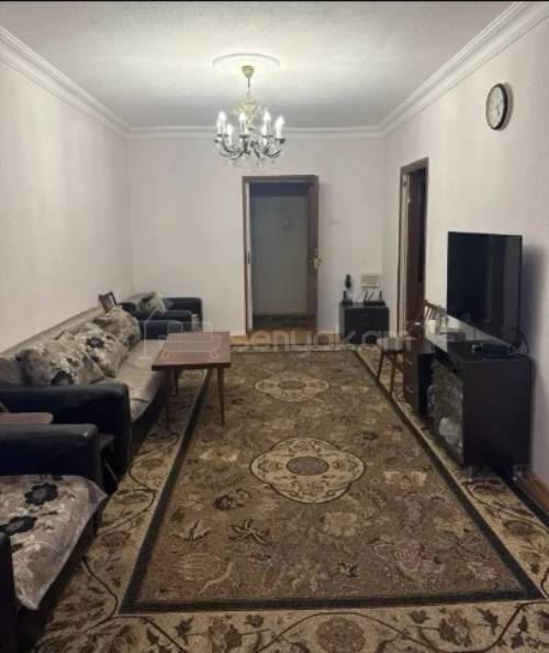 4 Սենյականոց Բնակարան Քարե Շենքում, 75քմ, 3/5 հարկ, Կոսմետիկ Վերանորոգված