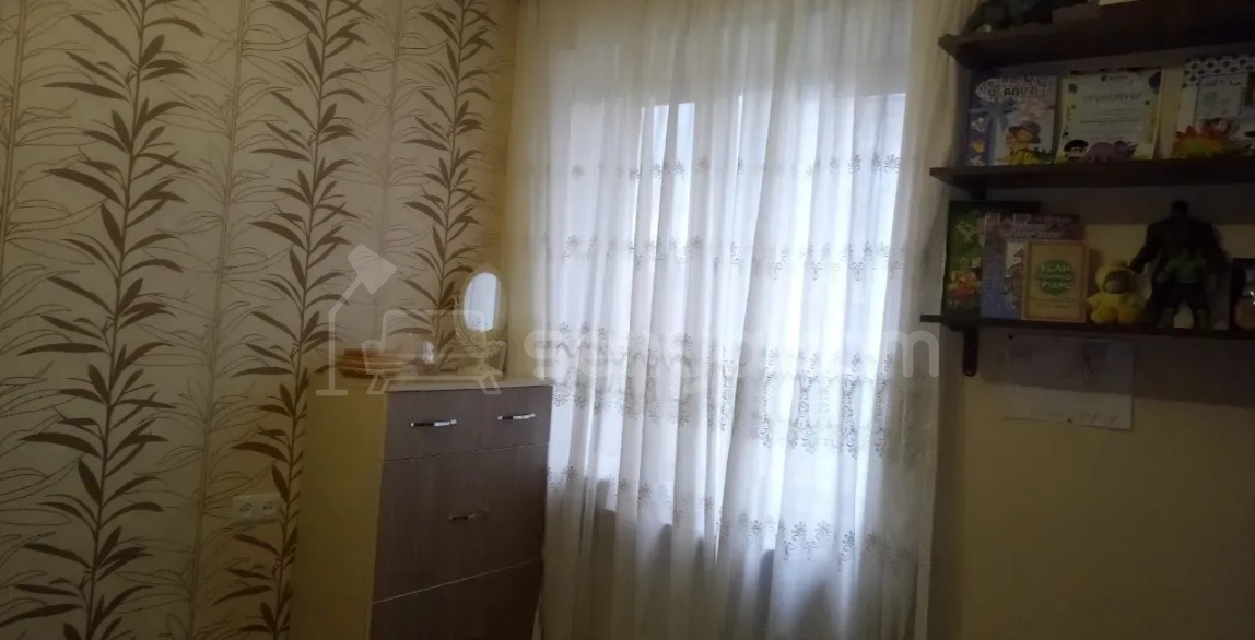 3 Սենյականոց Բնակարան Քարե Շենքում, 61քմ, 3/5 հարկ, Կապիտալ Վերանորոգված