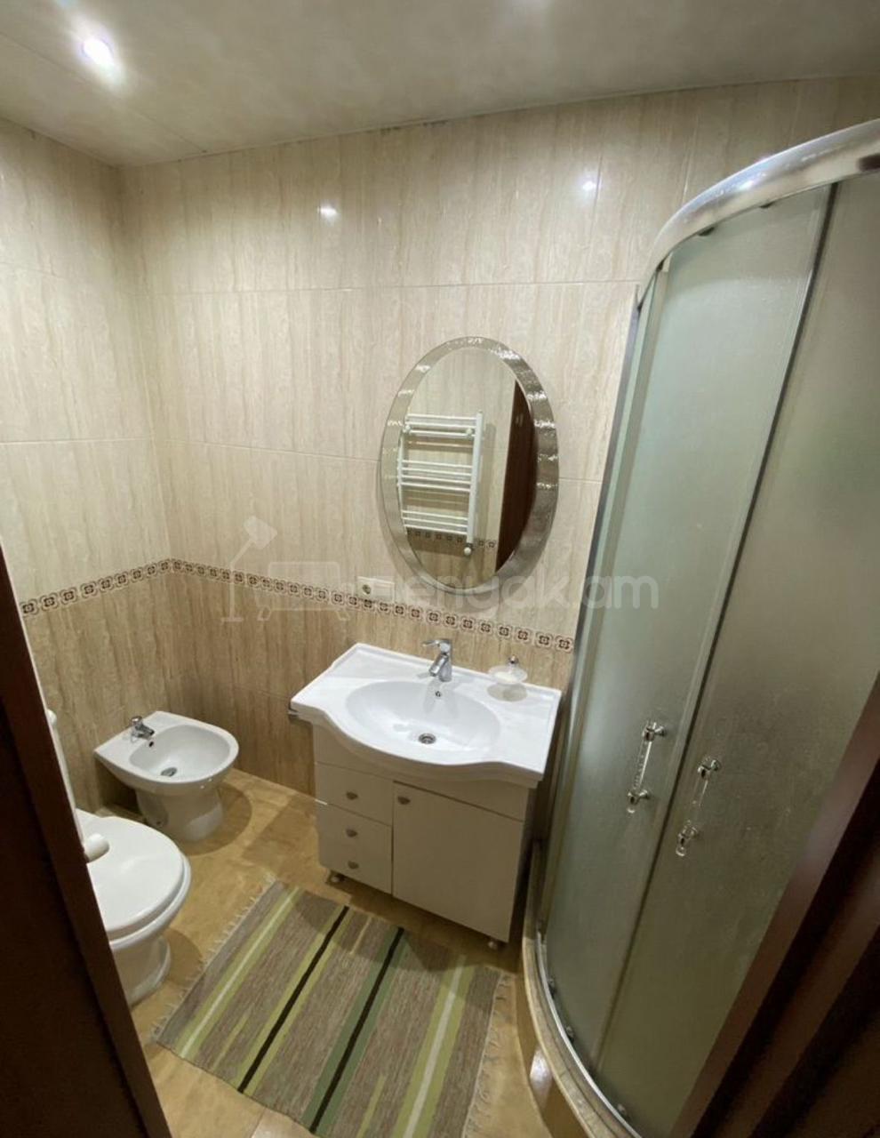 3 Սենյականոց Բնակարան Նորակառույցում, 100քմ, 3/8 հարկ, Կապիտալ Վերանորոգված