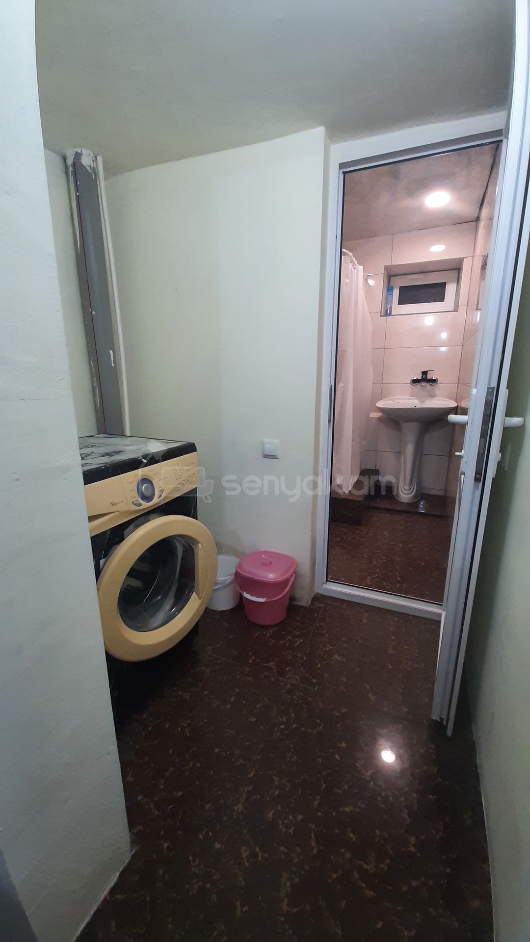1 Սենյականոց Սեփական Տուն, 35քմ, Կապիտալ Վերանորոգված, Մասամբ Կահավորված