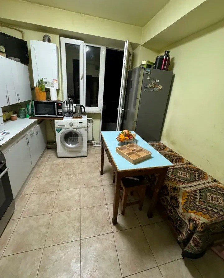 2 Սենյականոց Բնակարան, 72քմ, 8/9 հարկ, Կապիտալ Վերանորոգված