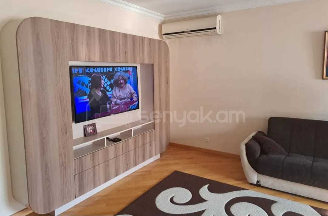 2 Սենյականոց Բնակարան, 70քմ, 7/9 հարկ, Նորմալ Վիճակում