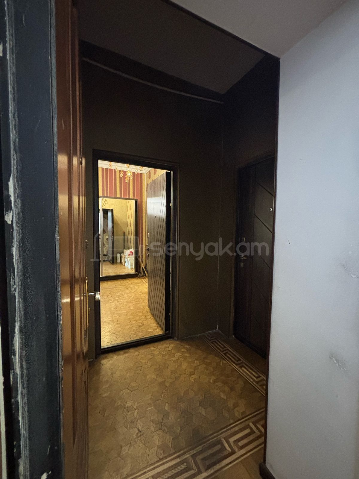 2 Սենյականոց Բնակարան Քարե Շենքում, 68քմ, 3/4 հարկ, Նորմալ Վիճակում