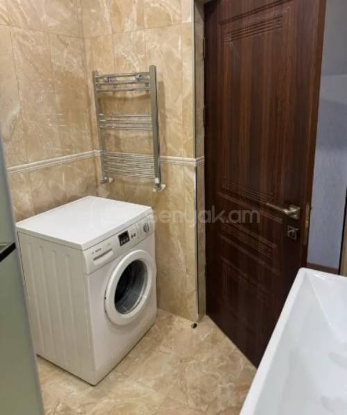 3 Սենյականոց Բնակարան Քարե Շենքում, 80քմ, 3/4 հարկ, Կապիտալ Վերանորոգված, Կահավորված, Արևկող