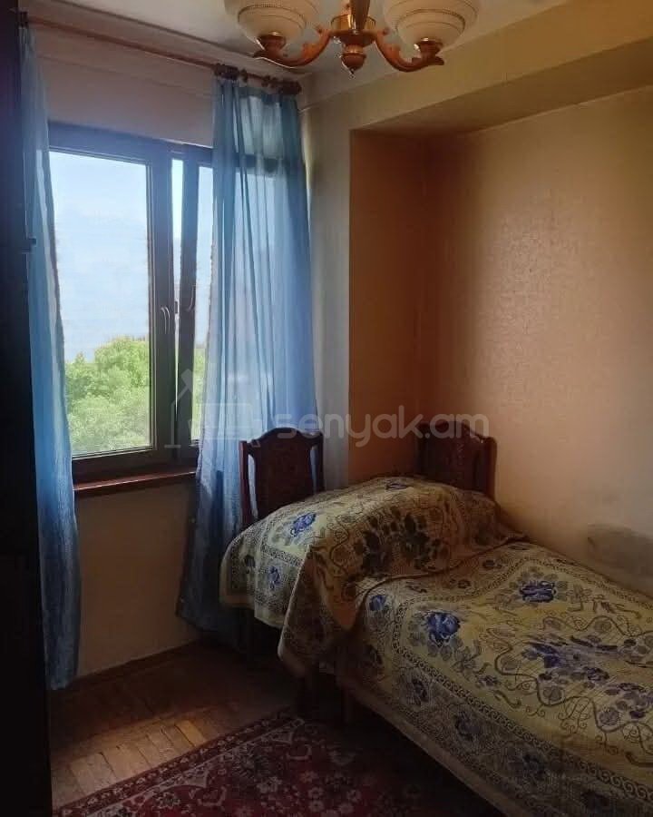 1 Սենյականոց Բնակարան, 40քմ, 5/9 հարկ, Պետական Վիճակում
