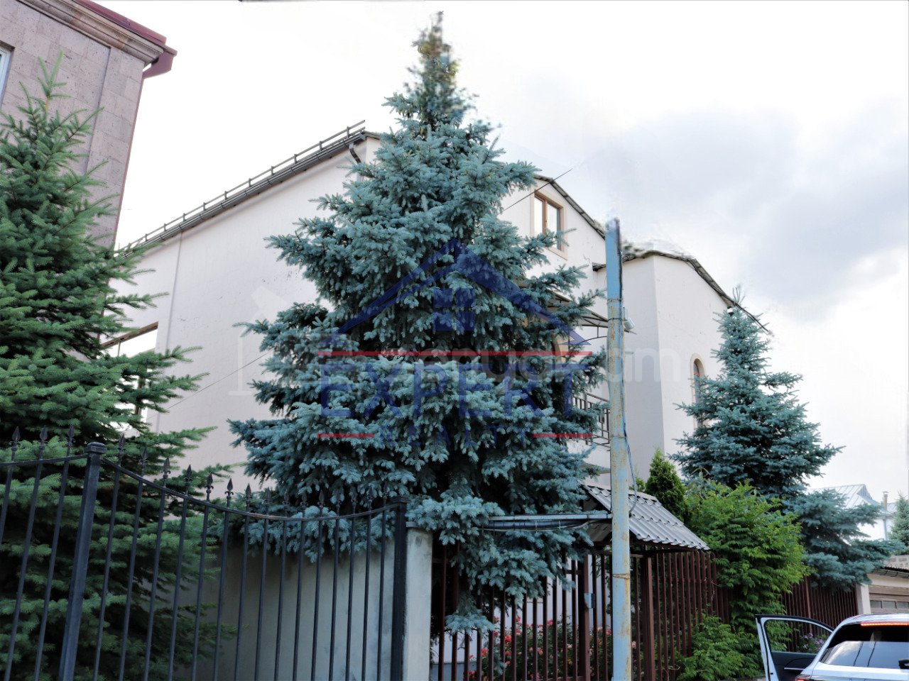 5 Սենյականոց Շքեղ Առանձնատուն, 570քմ, Լողավազանով, Ավտոտնակով