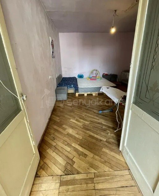 3 Սենյականոց Բնակարան, 100քմ, 4/10 հարկ, Պետական Վիճակում