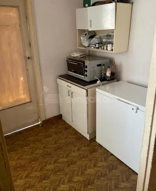 3 Սենյականոց Բնակարան, 100քմ, 4/10 հարկ, Պետական Վիճակում