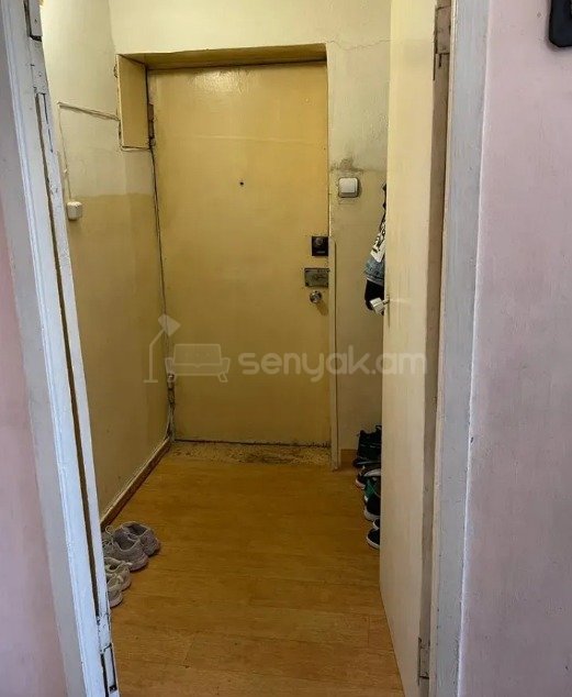 3 Սենյականոց Բնակարան, 100քմ, 4/10 հարկ, Պետական Վիճակում