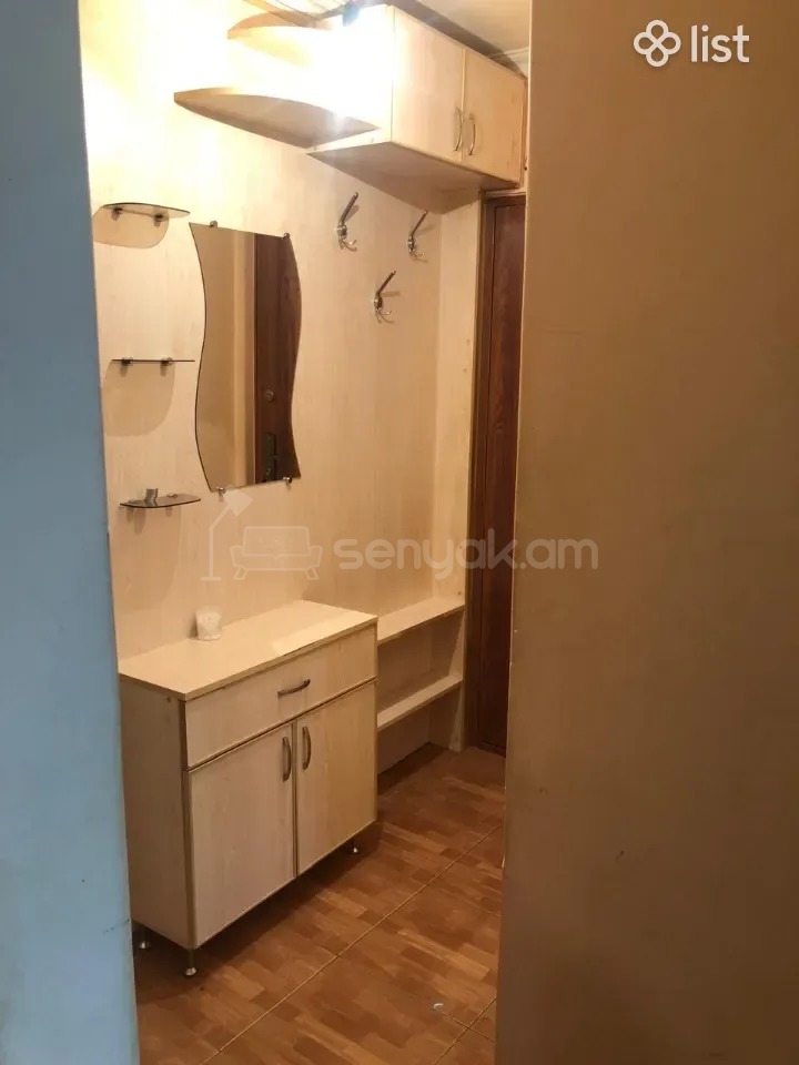 2 Սենյականոց Բնակարան Նորակառույց Քարե Շենքում, 63քմ, 3/5 հարկ, Նորմալ Վիճակում, Կահավորված, Արևկող