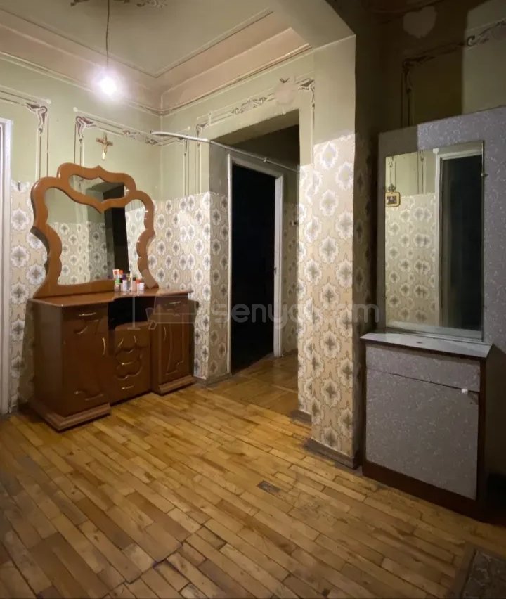 3 Սենյականոց Բնակարան, 77քմ, 4/9 հարկ, Նորմալ Վիճակում, Կահավորված, Արևկող
